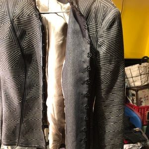 Ladies nygard jacket size 10;